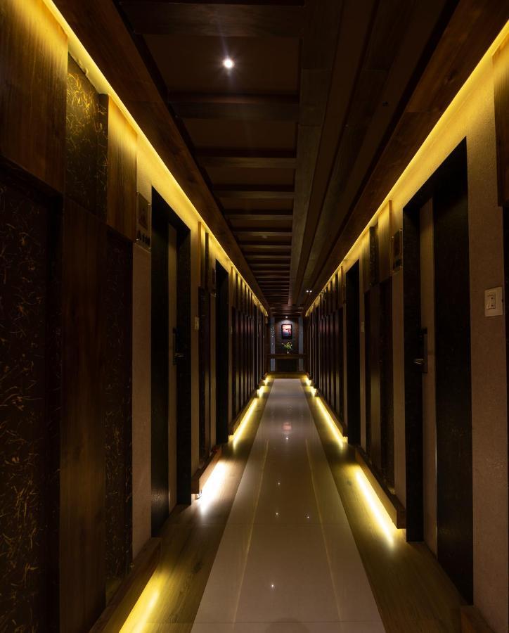 Hotel Monarch International Bangalore Luaran gambar