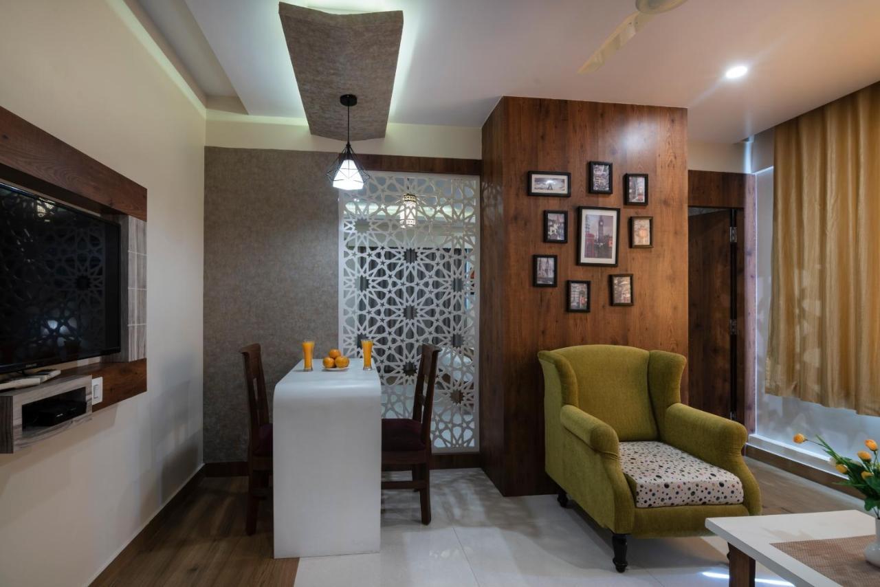 Hotel Monarch International Bangalore Luaran gambar