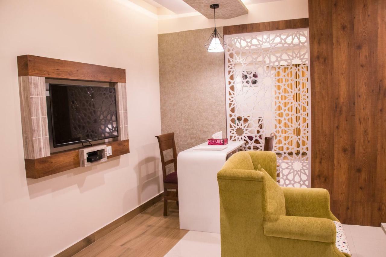 Hotel Monarch International Bangalore Luaran gambar
