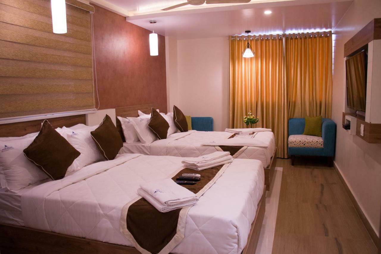 Hotel Monarch International Bangalore Luaran gambar